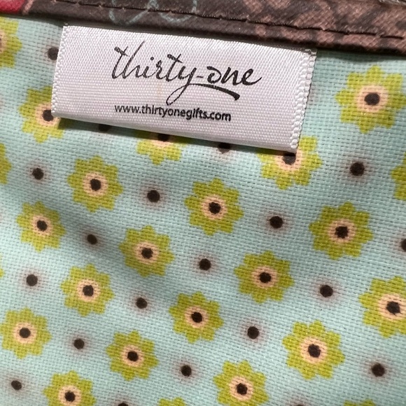 Thirty One 31 Fold It Up Organizer Trifold In “Floral Fanfare” - Picture 2 of 6